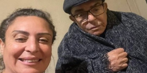 العراقية منى تثير الجدل بمقطع فيديو لها مع الفنان سمير صبري في مكان وفاته